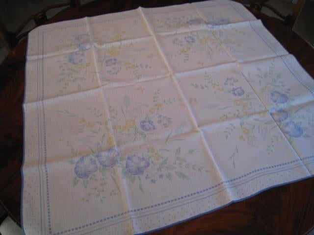 Tafelkleed, vierkant, lichte stof, wit met bloemen, 86x82cm, Ophalen, Vierkant, Binnen