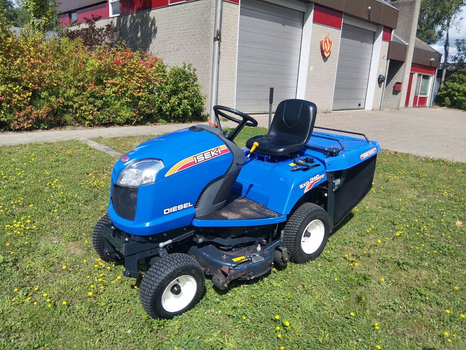 Iseki diesel zitmaaier, Tuin en Terras, Ophalen, Zo goed als nieuw, Elektrische starter, Iseki