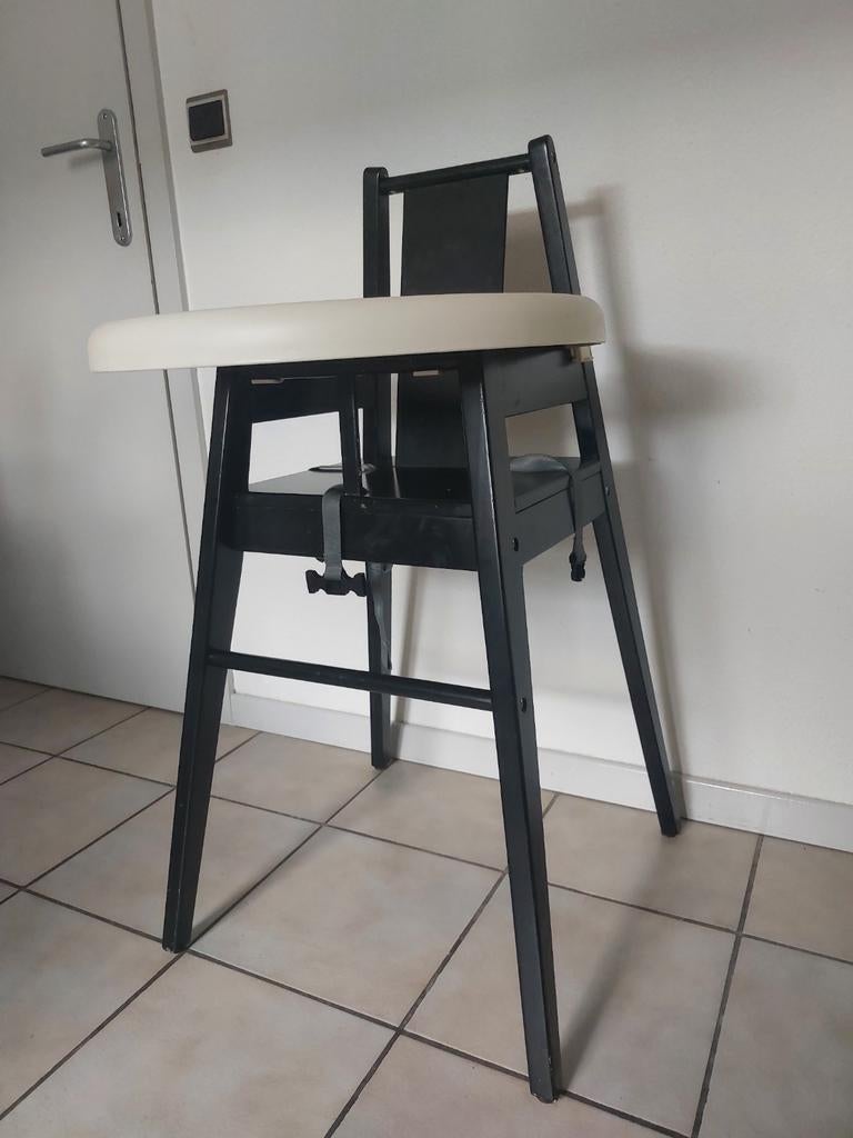 Houten kinderstoel, Kinderen en Baby's, Kinderkamer | Commodes en Kasten, Ophalen