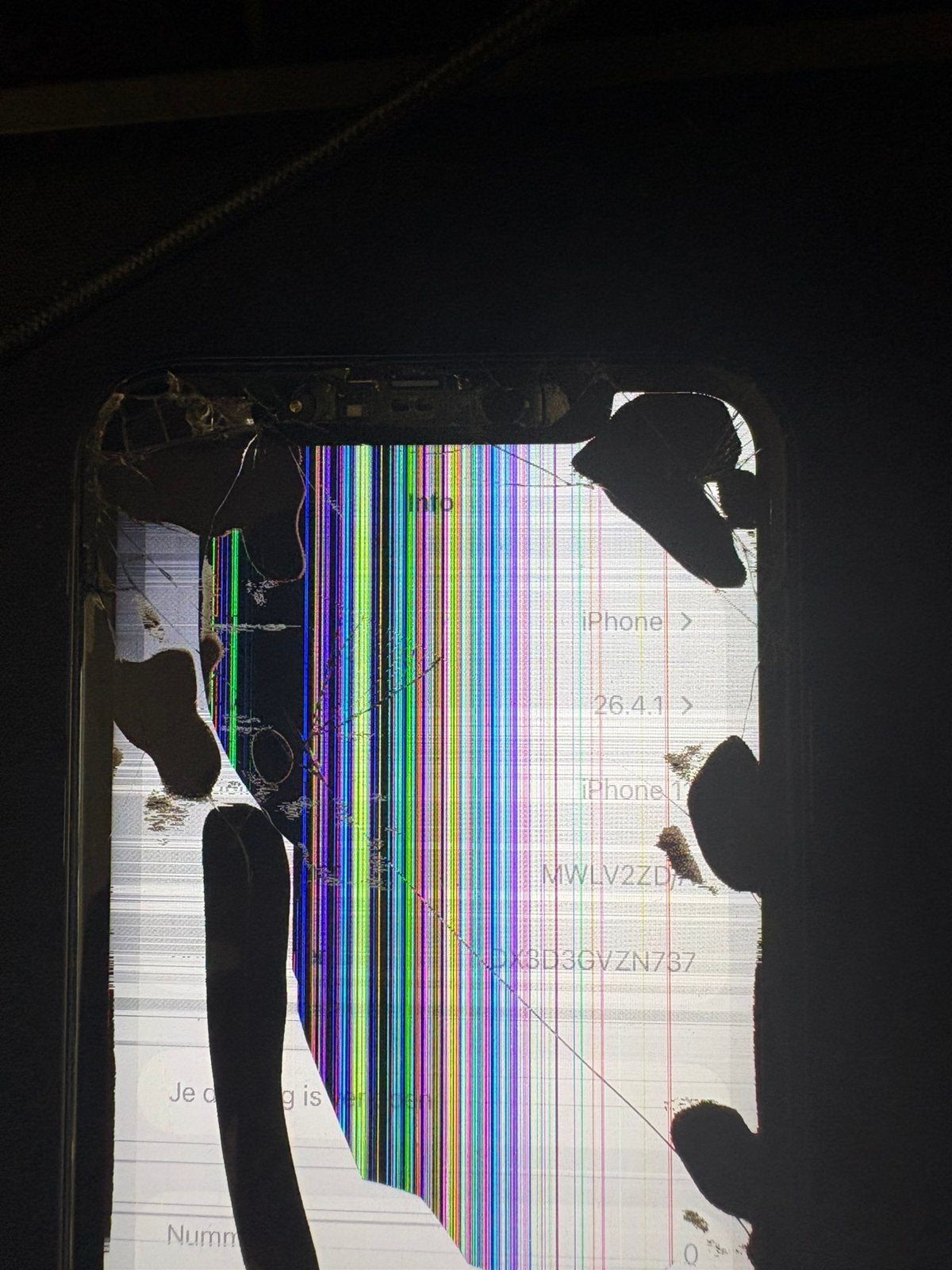 Iphone 11 kapot scherm, Telecommunicatie, Mobiele telefoons | Apple iPhone, Ophalen, Gebruikt, Zwart, 88 %