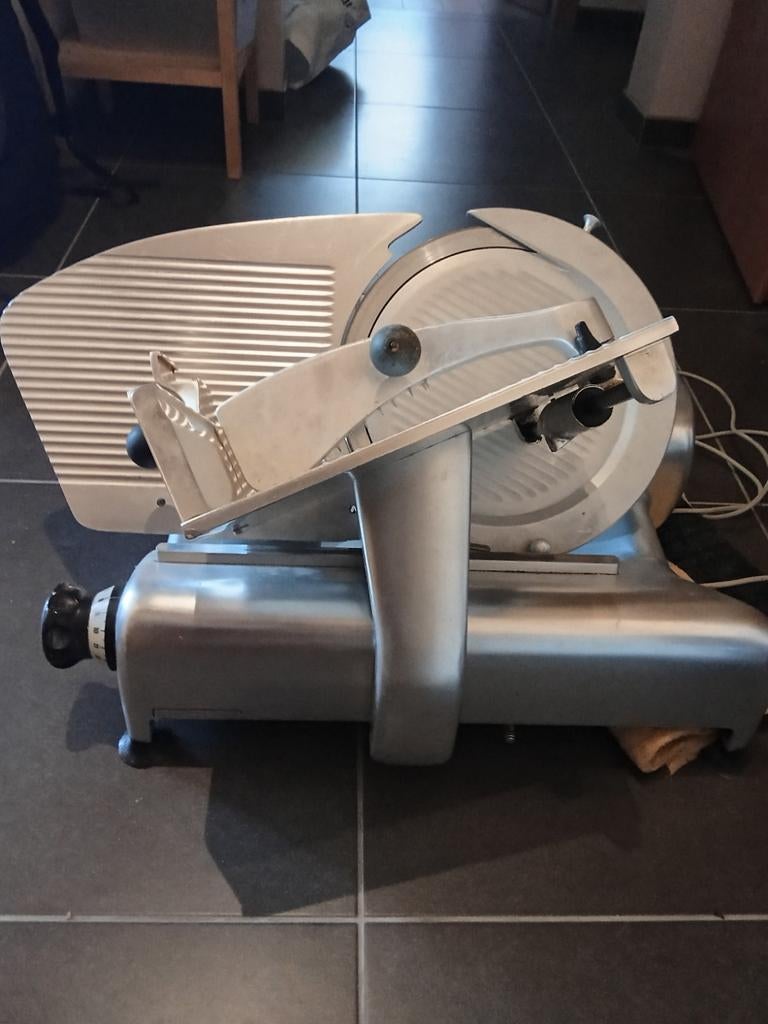 Trancheuse professionnelle bizerba SE12, Enlèvement