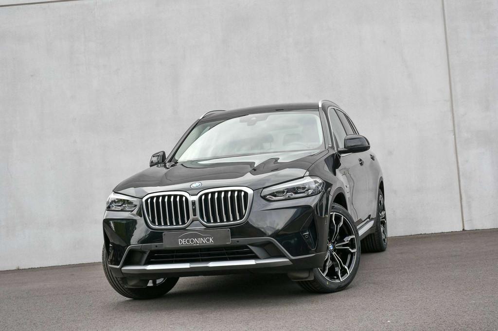 BMW X3 X3 PHEV 2.0iA xDrive30e *LED*LEDER*SPORTSEATS*VIRTUAL, Auto's, BMW, Automaat, Zwart, 4 cilinders, Zwart