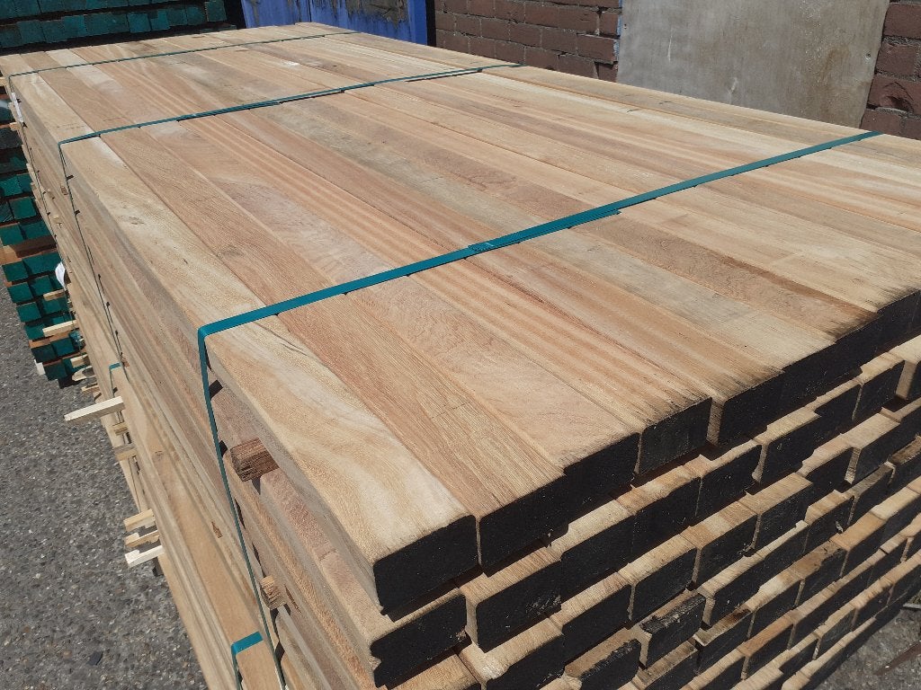 5 lots de poutres en bois dur 44x68mm jusqu'à 600cm prix lot, Neuf, Enlèvement ou Envoi, Bois dur, 250 cm ou plus