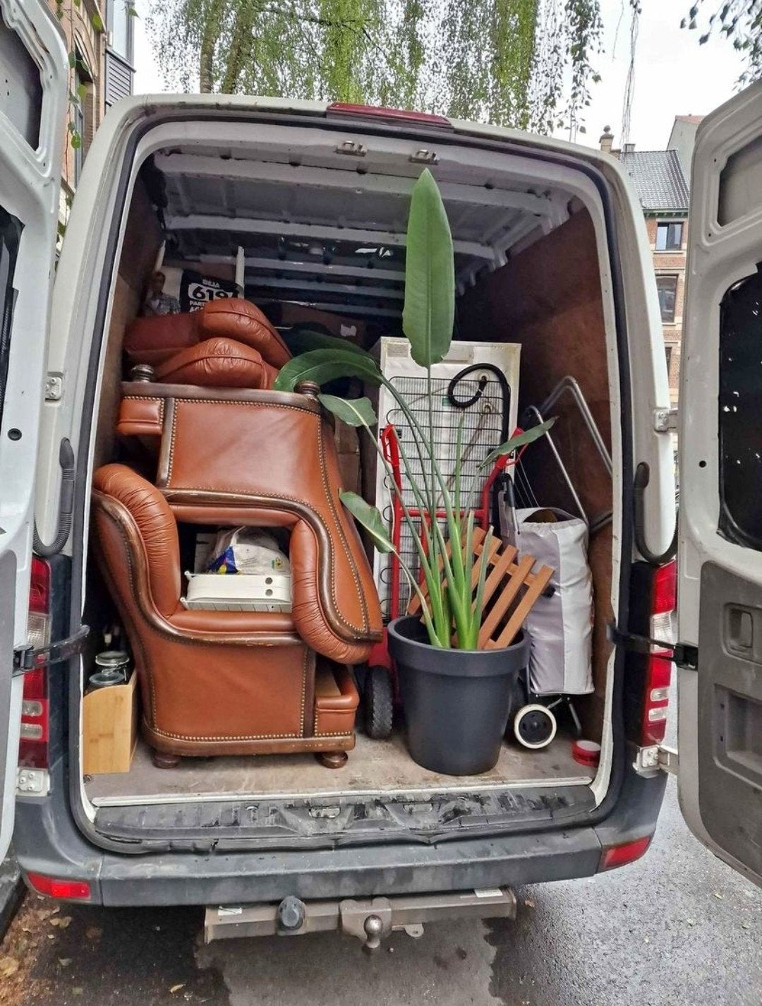 Louez un van à partir de 57 €/jour 23h Permis de conduire B, Autos, Achat, Capteur de stationnement, 3 places, Mercedes-Benz