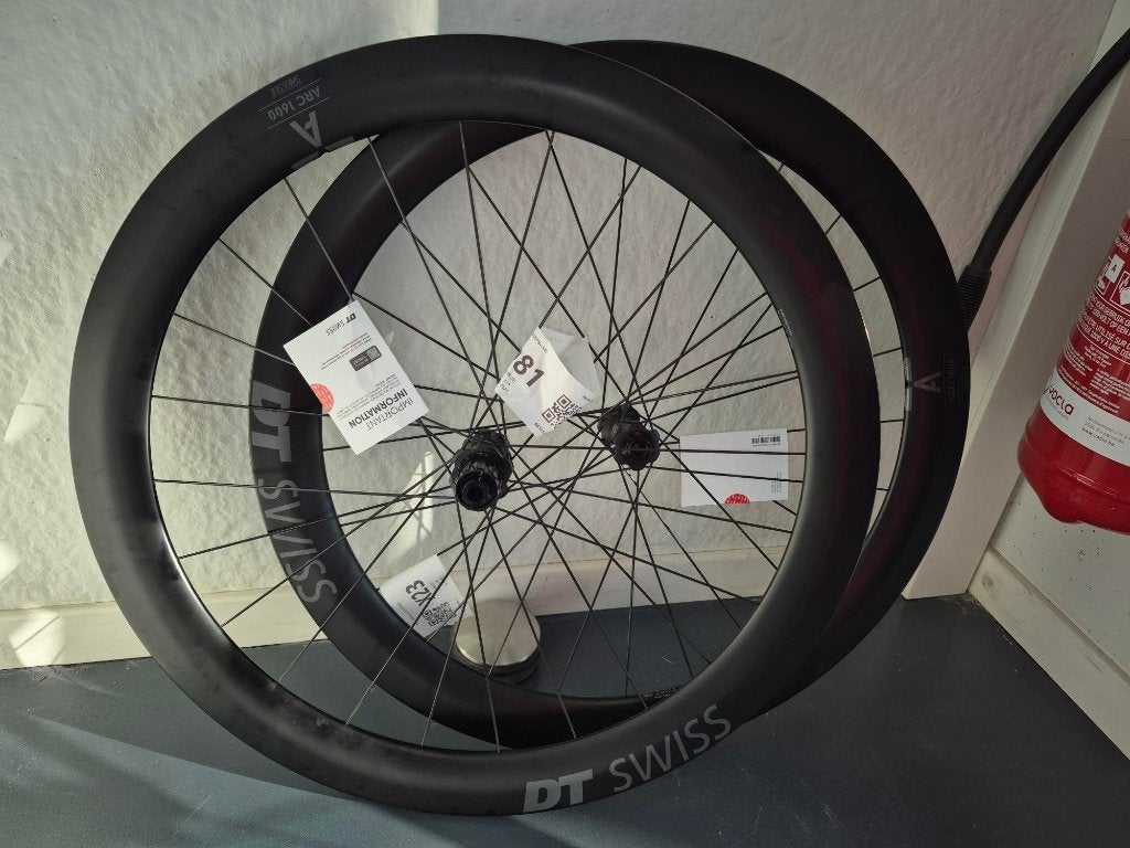 DT Swiss ARC1600 Carbonwielen naaf 350 NIEUW, Fietsen en Brommers, Gravelbike, Carbon, Ophalen, Wiel