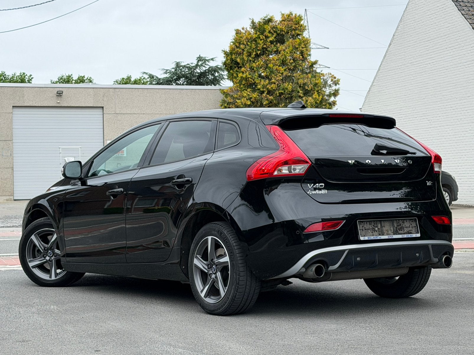 Volvo V40 T2/ R Design / Démarrage/Arrêt/Navi/PDC/Euro6D, Achat, Euro 6, Entreprise, Garantie prolongée