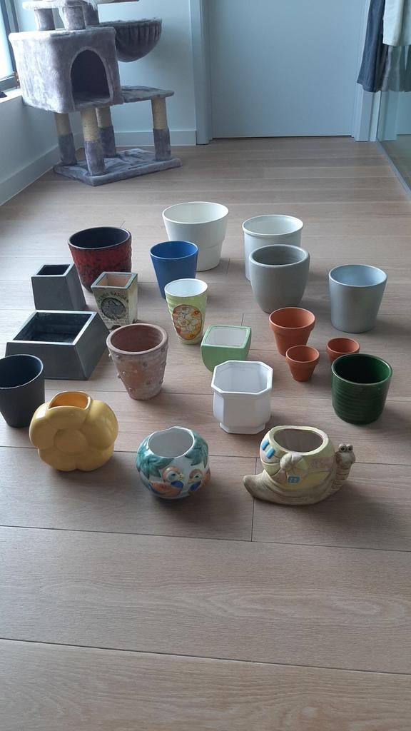 Bloempotjes allerlei + houten appelbak, Tuin en Terras, Bloempotten, Ophalen