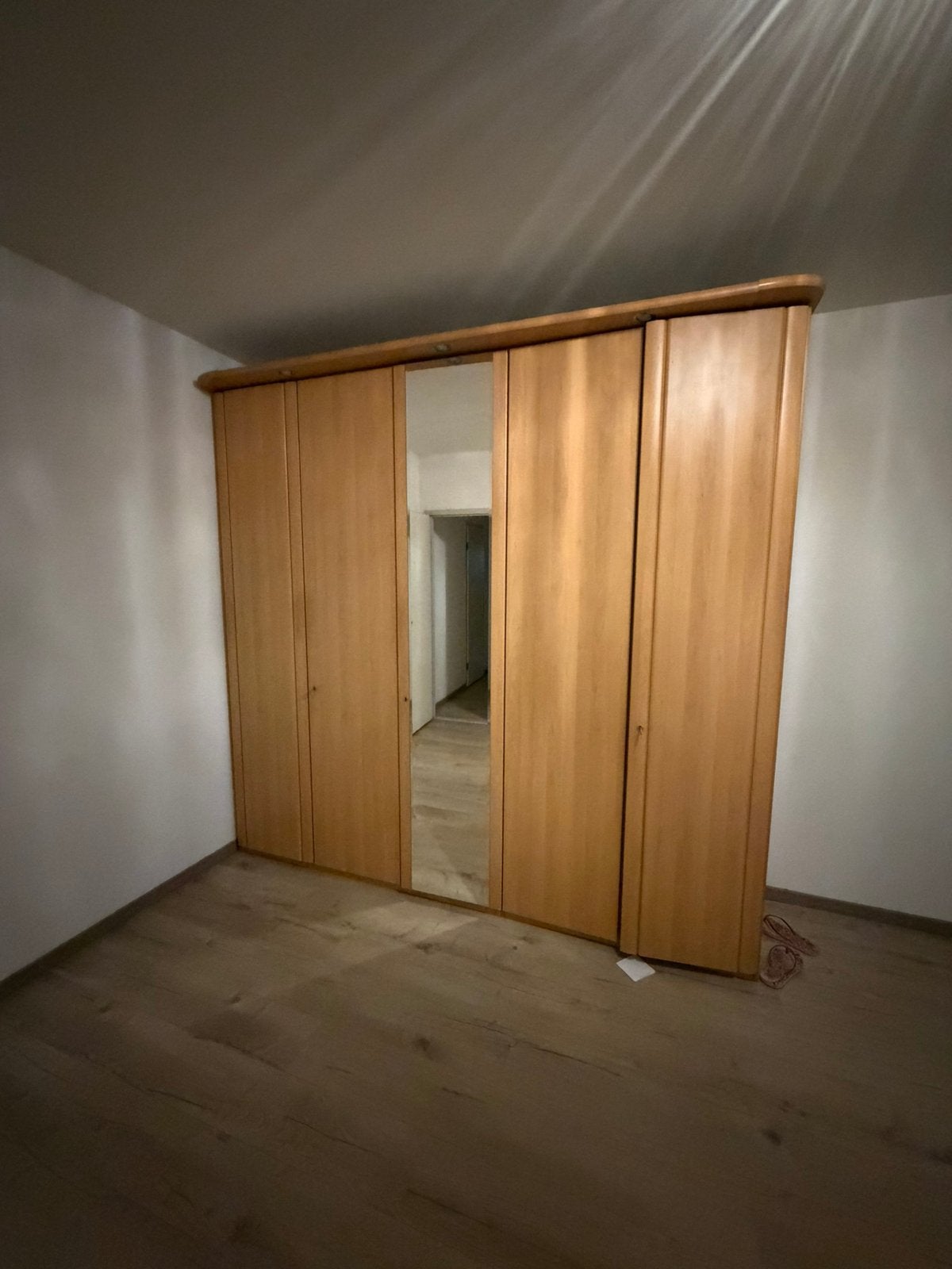 Grote kledingkast in uitstekende staat, Ophalen, Zo goed als nieuw