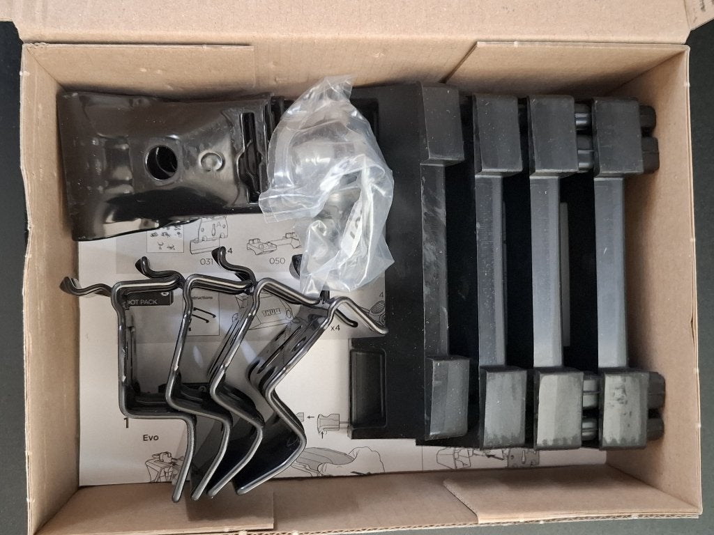 Thule Kit 186096 voor Skoda Octavia/Enyaq, Auto diversen, Dakdragers, Zo goed als nieuw, Ophalen of Verzenden