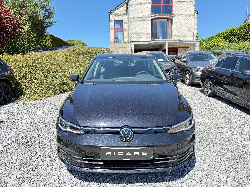 VWGolf 1.0 eTSI MHEV DSG Carnet GPS Carplay Camera GARANTIE, Auto's, Stof, Zwart, Parkeerassistent, 5 zetels