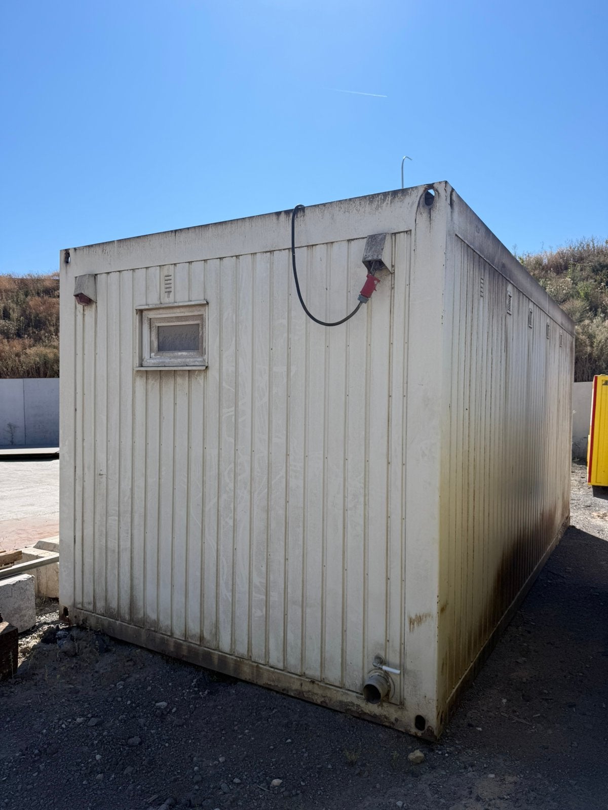 Douche container, Ophalen