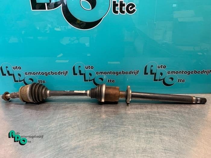 Aandrijfas rechts-voor van een Opel Astra (Astra J 10-), Gebruikt, -, -, Opel
