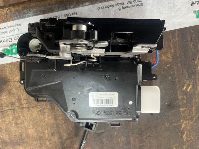 Serrure portière mécanique 4portes avant gauche d'un Volks, Volkswagen, -, 3 mois de garantie, Utilisé