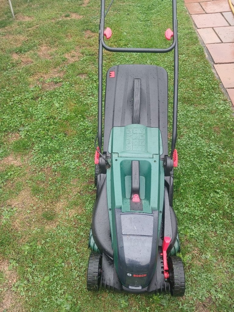 Bosch Grasmaaier met accu, Tuin en Terras, Ophalen, Cirkelmaaier, Gebruikt, Accu-grasmaaier