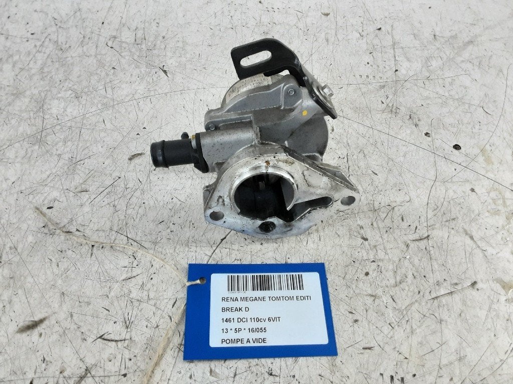 VACUUM POMPE Renault Megane III Grandtour (KZ) (146505272R), Renault, Utilisé, Peter-Huppertz-Straße 5
51063  Köln, DE, Dialog.deutschland@renault.de