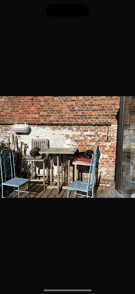 Hoge tafel en 2 hoge stoelen hout, Ophalen