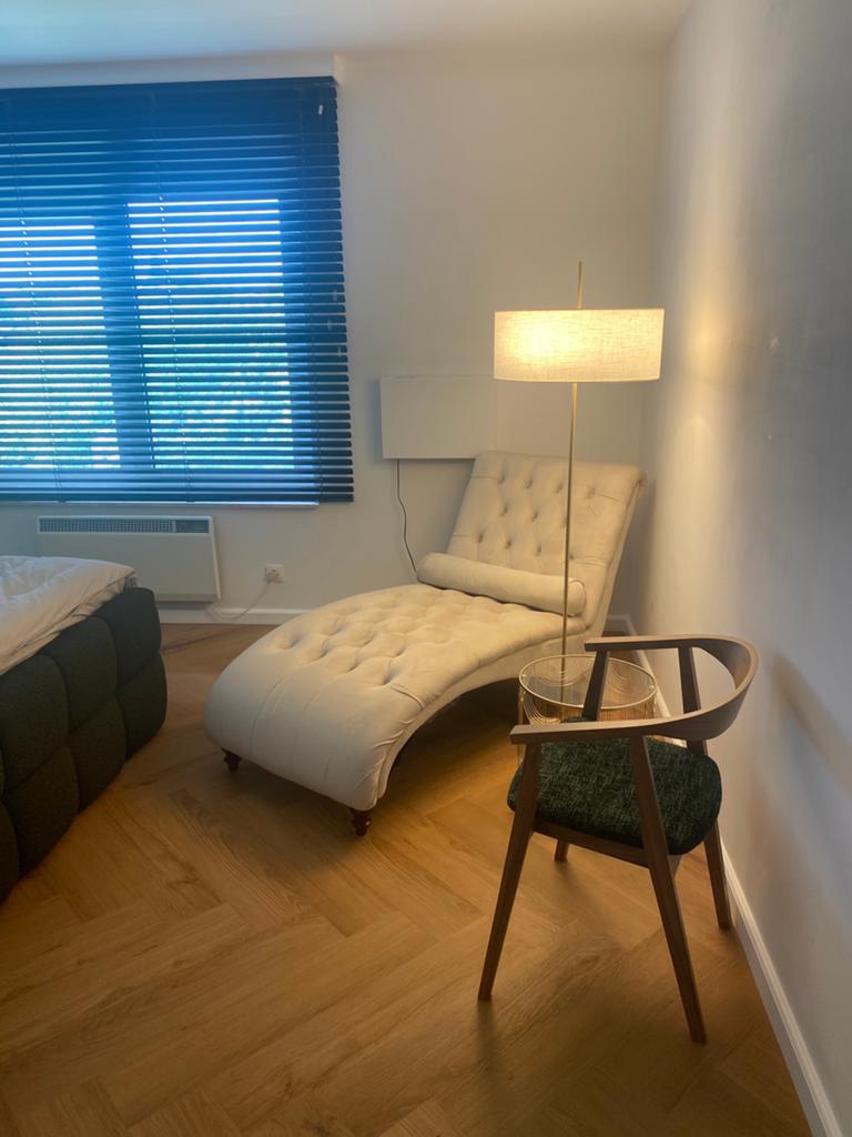 Beliani chaise longue zetel, Maison & Meubles, Canapés | Sofas & Chaises Longues, Comme neuf, Deux personnes, 150 à 200 cm, Moins de 75 cm