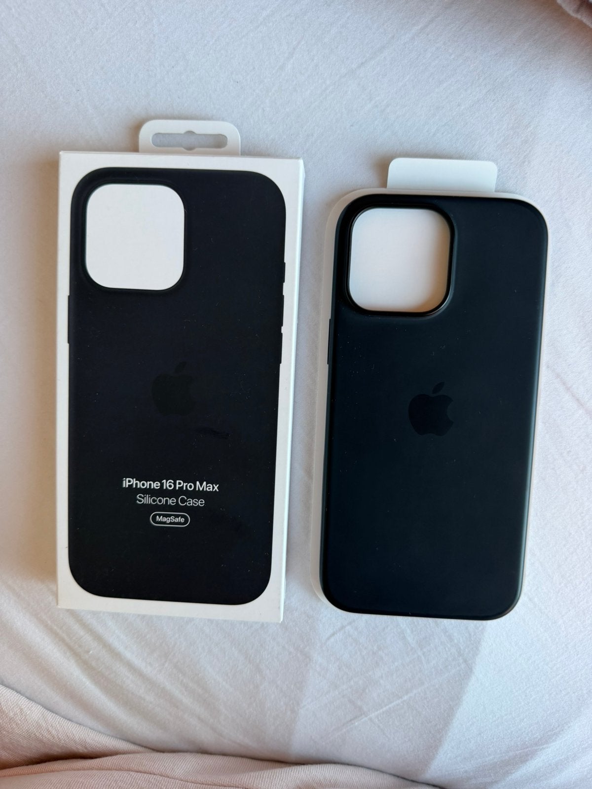Coque Apple iPhone 16 Pro Max Noir, Télécoms, Téléphonie mobile | Housses, Coques & Façades | Apple iPhone, Noir, IPhone 16, Comme neuf