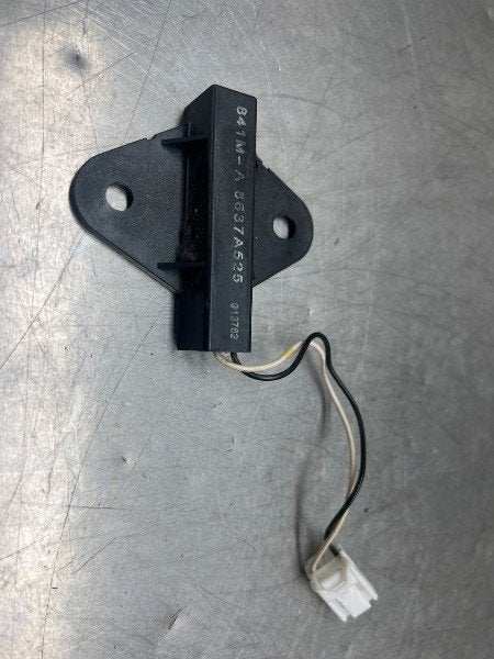 ANTENNE D'ACCÈS SANS CLÉ Mitsubishi Outlander (GF / GG), Dhr. M. Roggen, Stadsweg 37 37
9917 PV  WIRDUM GR., NL, Mitsubishi, Utilisé