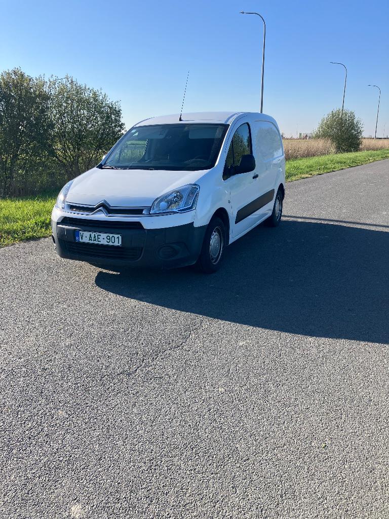 Citroen berlingo, Auto's, Bestelwagens en Lichte vracht, Bedrijf, ABS, Airbags, Alarm, Boordcomputer, Centrale vergrendeling, Electronic Stability Program (ESP)