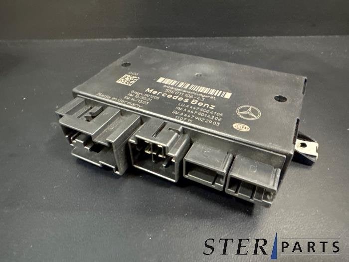 Trekhaak Module van een Mercedes Vito, Gebruikt, -, Ophalen of Verzenden, -