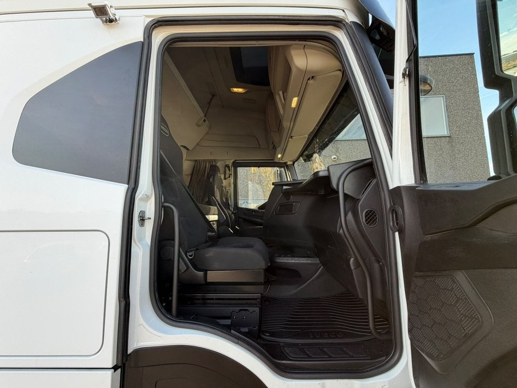 Iveco S-Way 460 (Stock ID 27883) — 15
