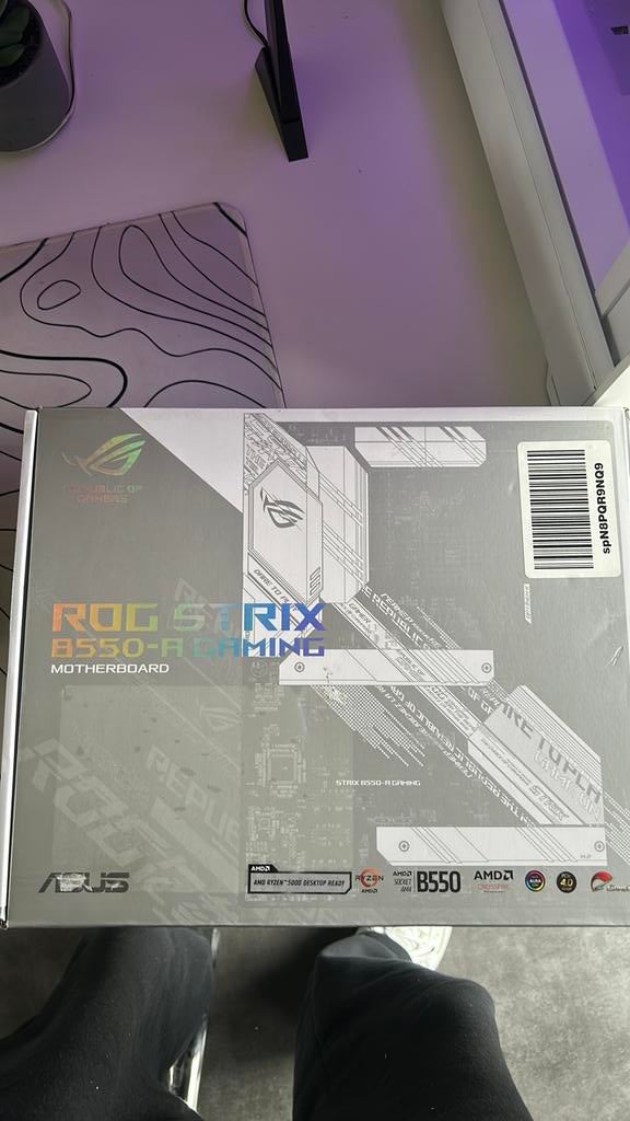 Rog Strix B550-A Gaming, Enlèvement, Neuf, AMD, DDR4