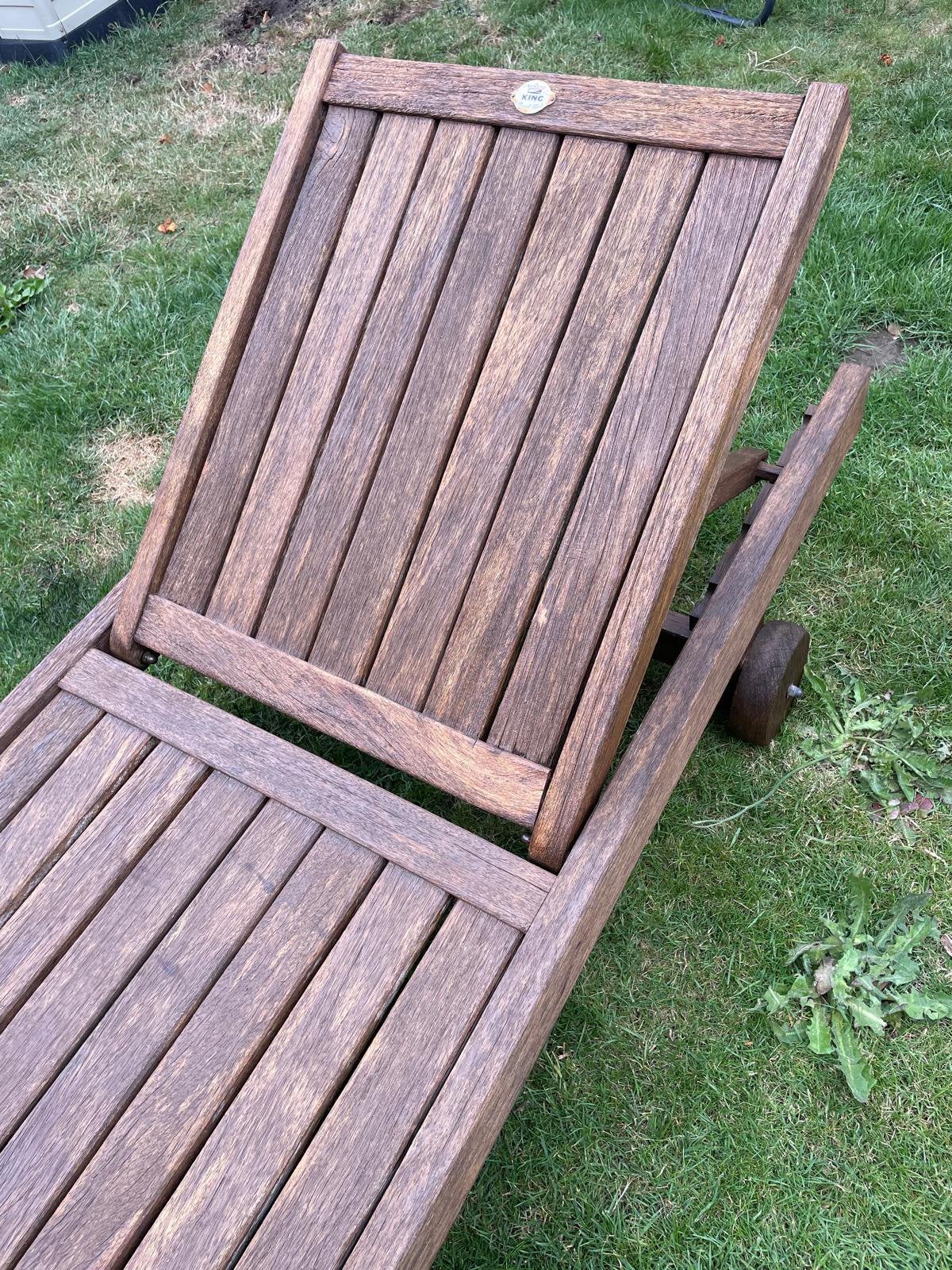 Houten ligbed / zonnebed op wielen – degelijk en stijlvol, Tuin en Terras, Ophalen, Zo goed als nieuw