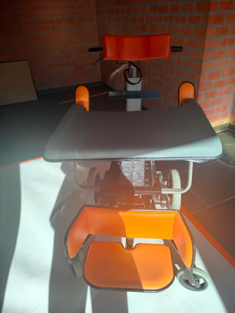 Elektrisch onderstel rolstoel, Diversen, Ophalen, Inklapbaar, Gebruikt, Elektrische rolstoel