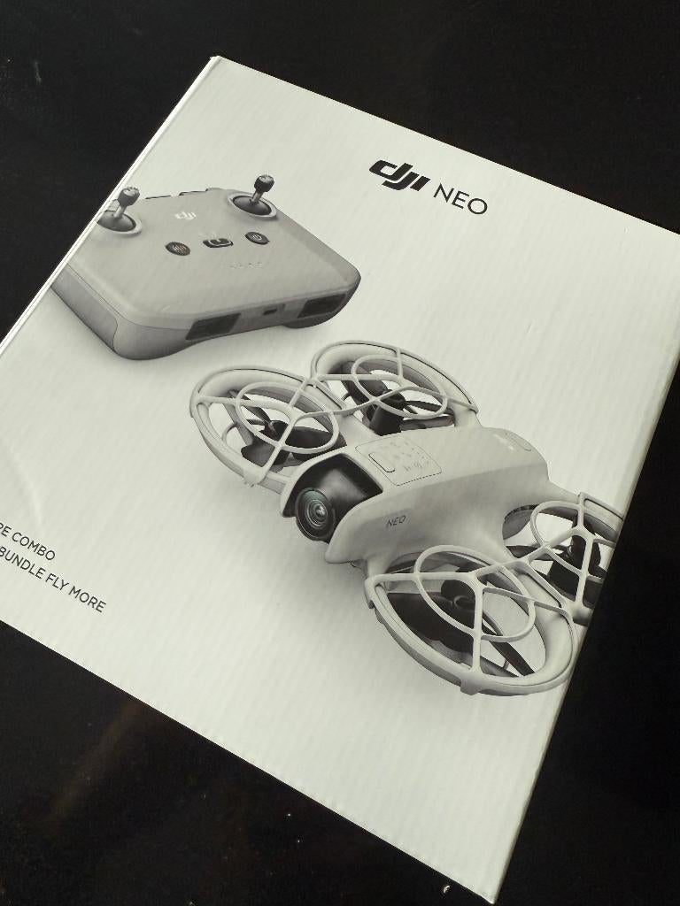 DJI Neo fly combo, Audio, Tv en Foto, Drones, Zo goed als nieuw, Cameradrone, Topkwaliteit, DJI, Minder dan 250 gram, 15 tot 30 minuten