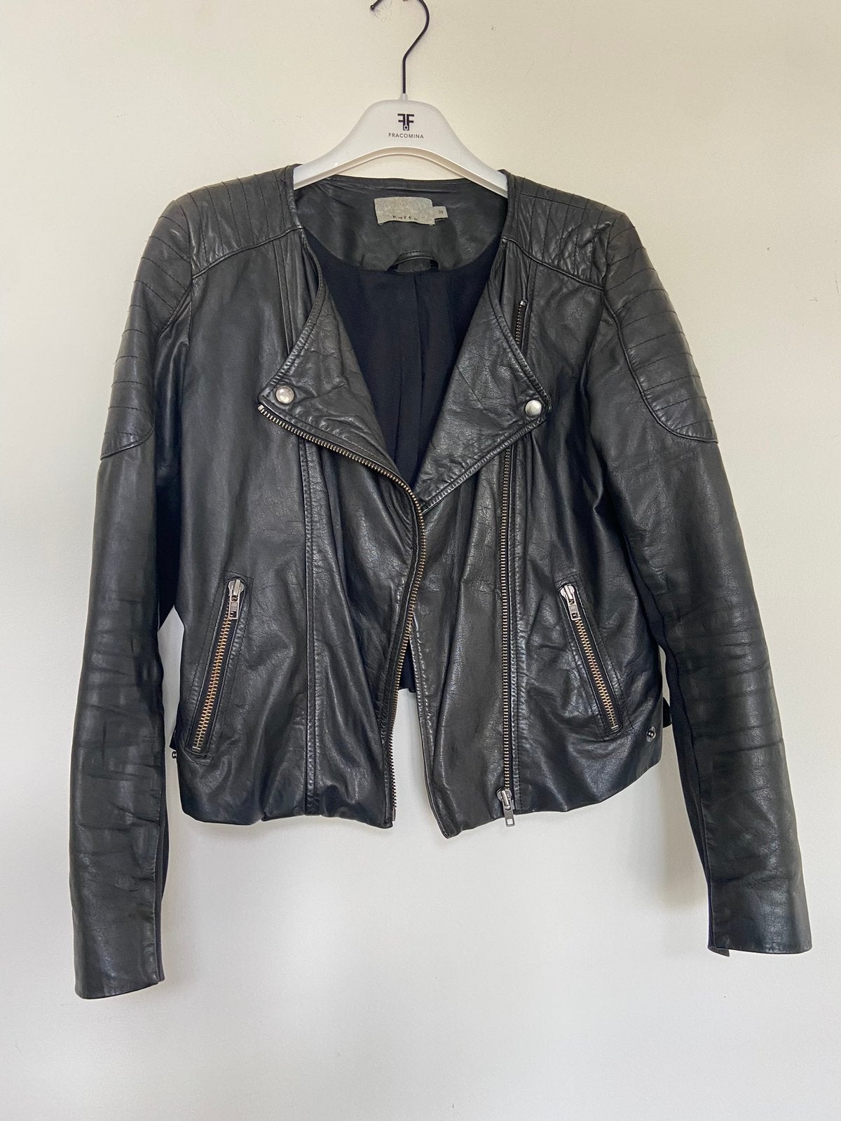 Zwart lederen vestje Kaffe 38, Kleding | Dames, Ophalen of Verzenden, Zo goed als nieuw, Maat 38/40 (M), Zwart