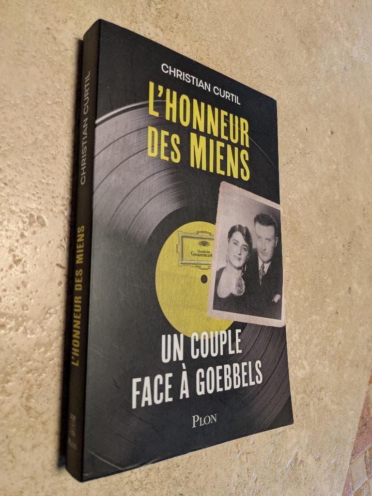 L' honneur des miens (Christian Curtil)., Livres, Littérature, Comme neuf, Europe autre, Christian Curtil., Envoi