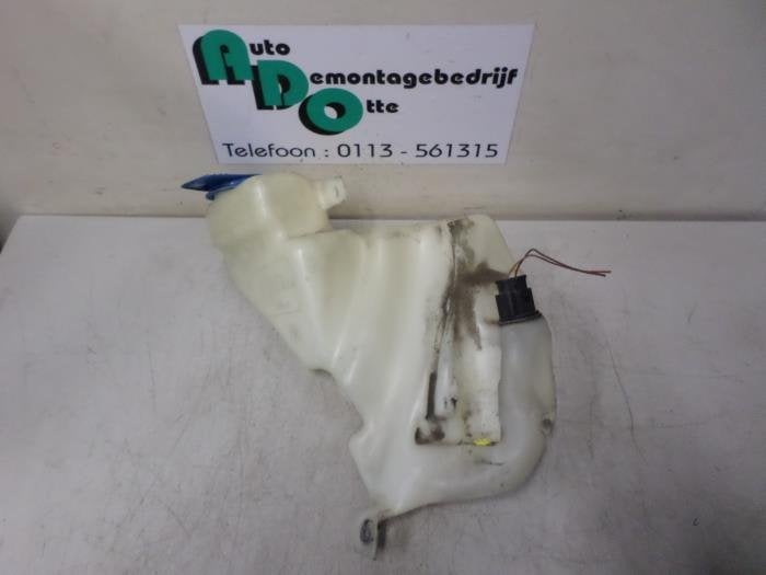 Réservoir lave-glace avant d'un Volkswagen Passat (Passat 9, Volkswagen, -, 3 mois de garantie, Utilisé