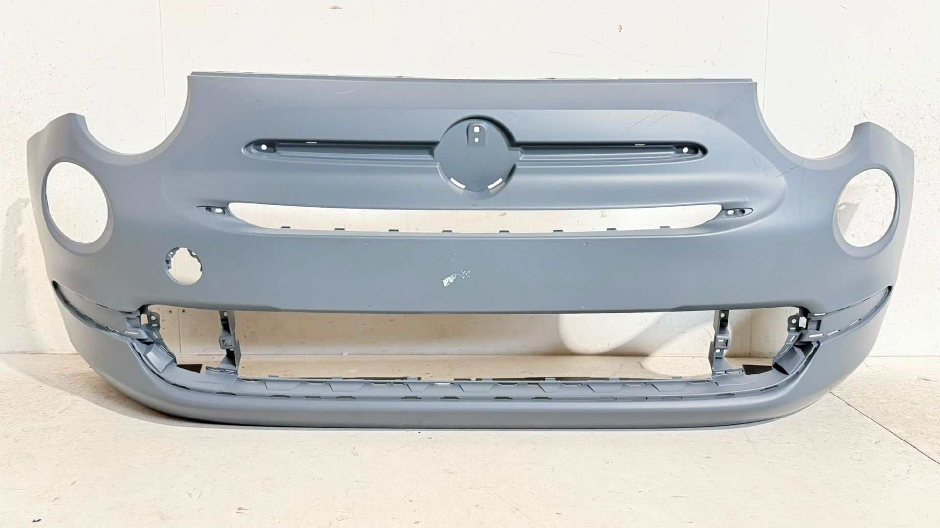 Pare-chocs avant Fiat 500 Facelift 735619491 d'origine, Neuf, Pare-chocs, Stellantis Europe S.p.A., Info@stellantis.com