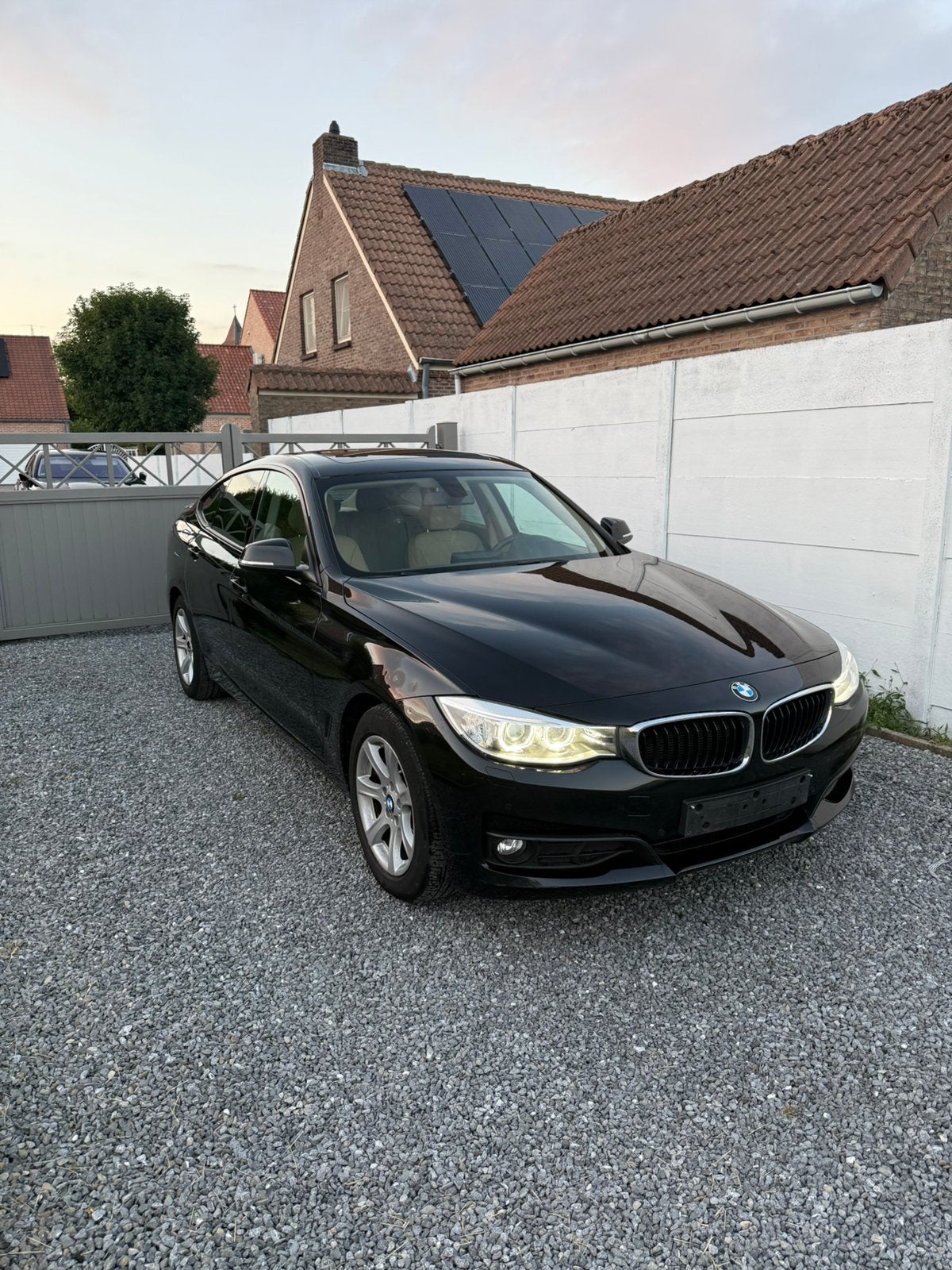 BMW 318d GT - PANODAK - cruise - leder - TOPOCCASIE, Auto's, Achterwielaandrijving, 1995 cc, Zwart, Leder