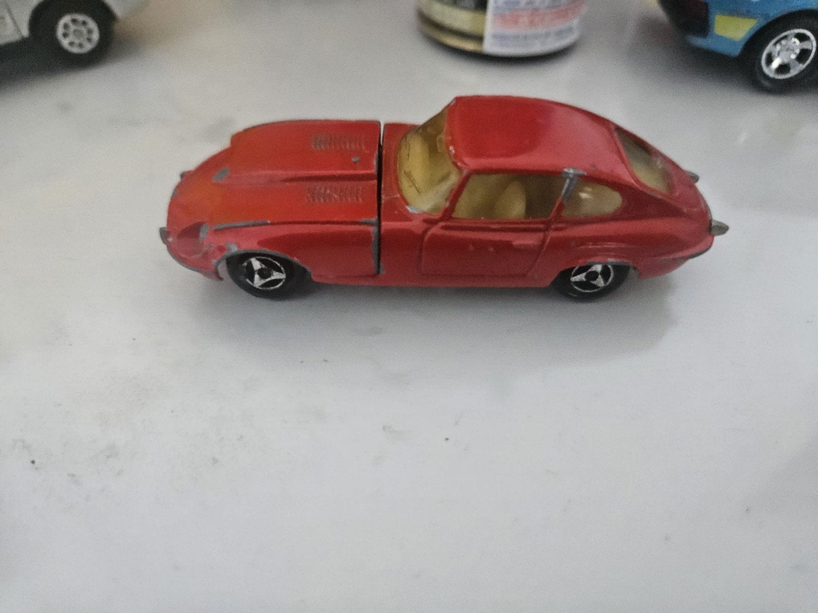 Jaguar Type E Majorette, Hobby & Loisirs créatifs, Voitures miniatures | Échelles Autre, Envoi, Utilisé, Voiture