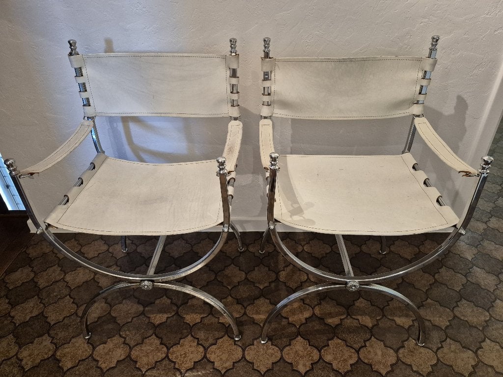 2 modernistische neoklassieke stoelen van Maison Jansen, Enlèvement