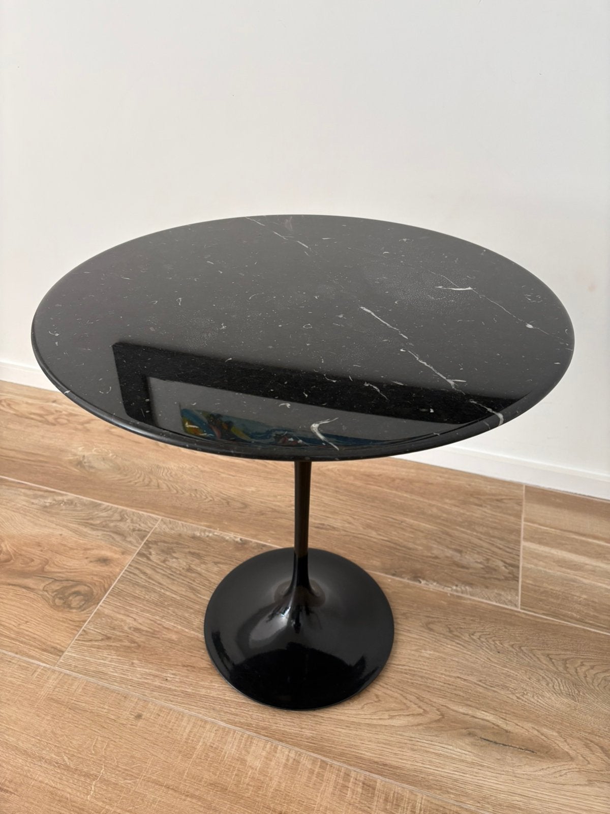 Knoll Eero Saarinen Tulip bijzettafel in zwart marmer, Huis en Inrichting, Ophalen, Gebruikt