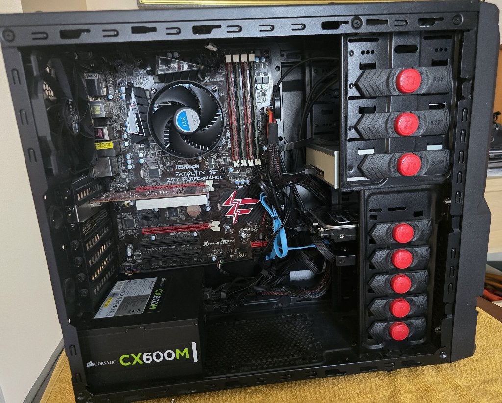 Tour Pc, Informatique & Logiciels, 32 GB, Utilisé, HDD, Avec carte vidéo
