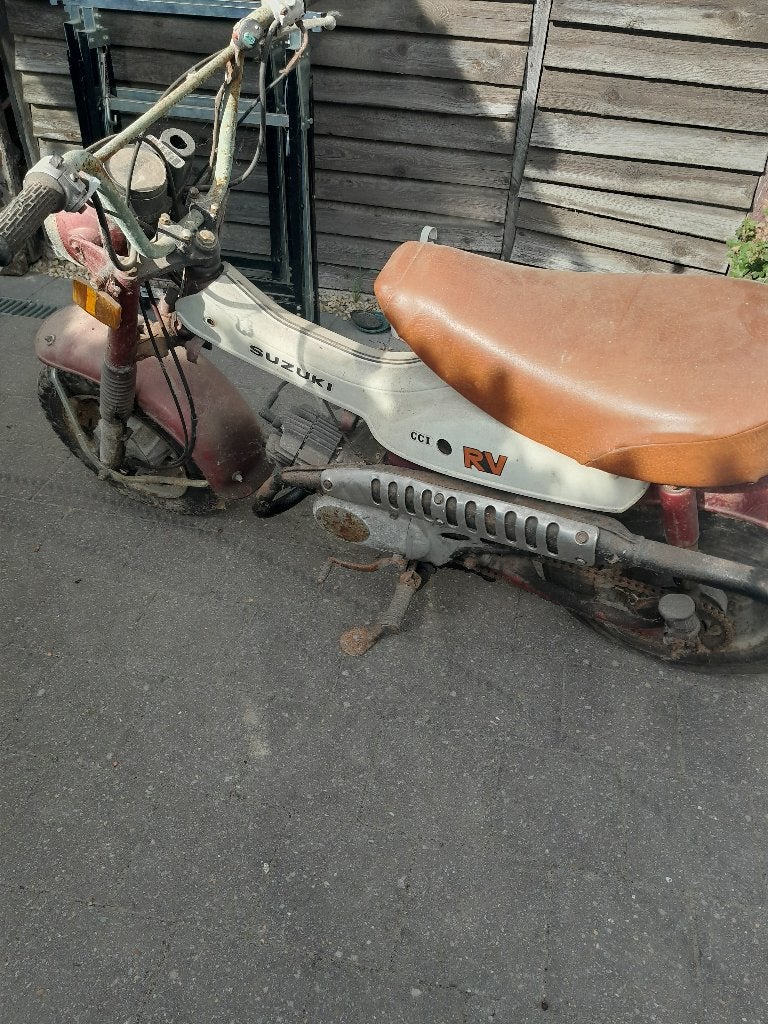 brommer suzuki rv 50, Fietsen en Brommers, Ophalen