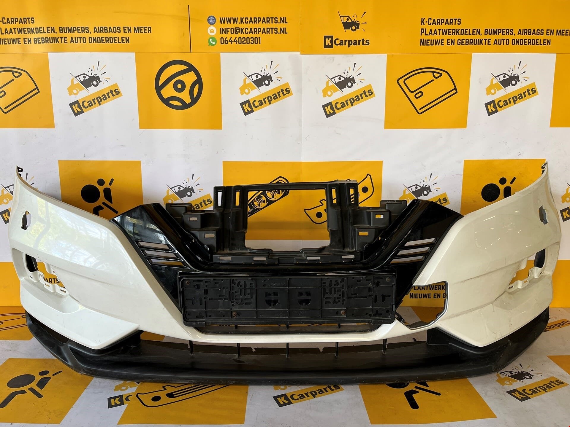 Onbekend, Autos : Pièces & Accessoires, Carrosserie & Tôlerie, Pare-chocs, Nissan, Avant, Utilisé