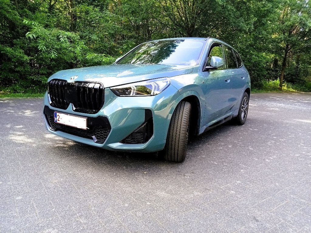 Pack sport M BMW X1 Édition limitée Premium Pack AHK, Autos, Achat, Euro 6, 5 portes, 1560 kg