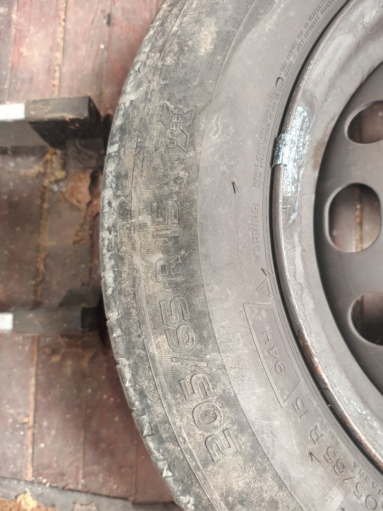 4 pneus Michelin 205/65 R15 94H usagés, Autos : Pièces & Accessoires, 15 pouces, Véhicule de tourisme, Pneus été, 205 mm