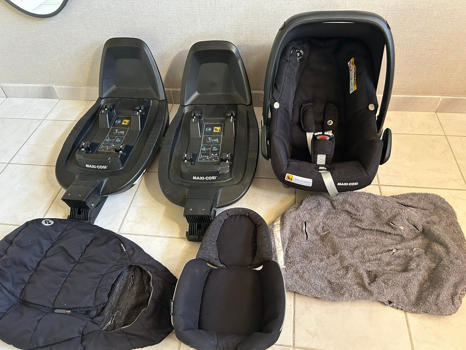 Maxi cosi + 2x iso fix, Enfants & Bébés, Poussettes & Combinaisons, Enlèvement, Utilisé