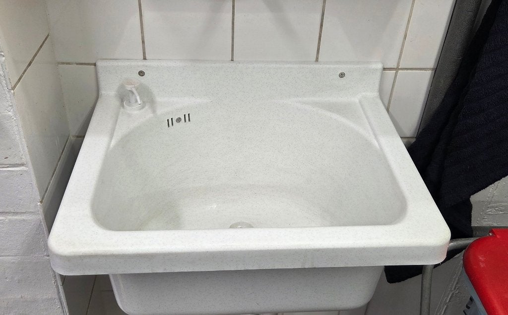 Evier/déversoir pour buanderie et atelier, Enlèvement, Utilisé, Lavabo