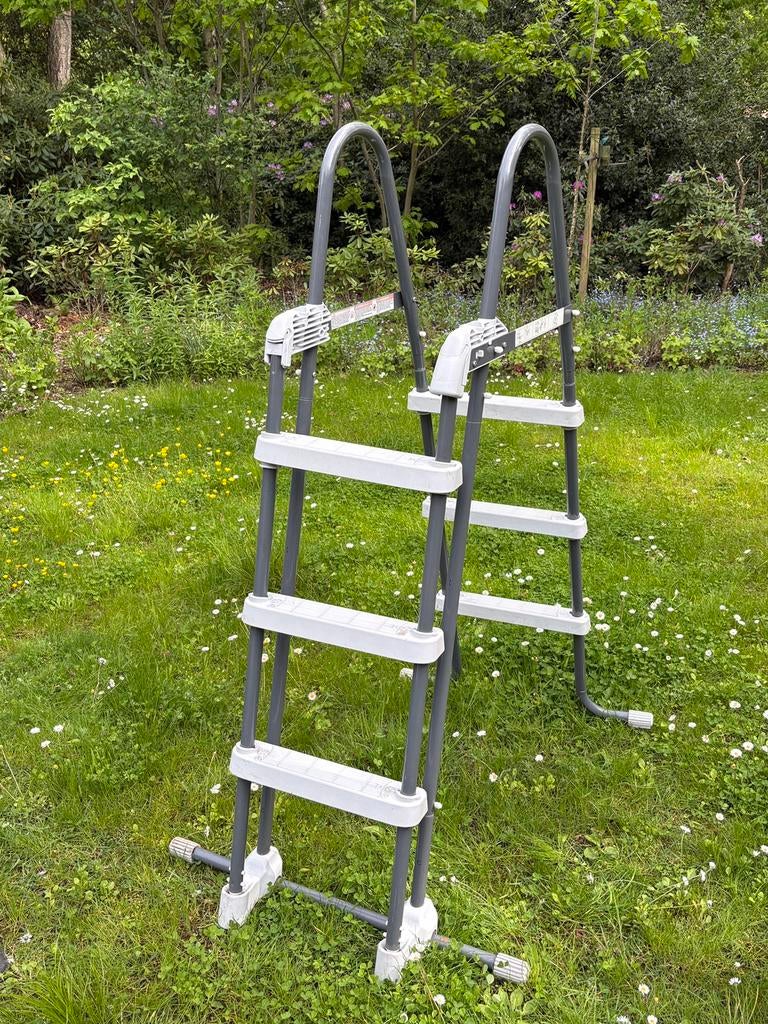 Ladder intex zwembad, Tuin en Terras, Ophalen, Gebruikt, Ladder