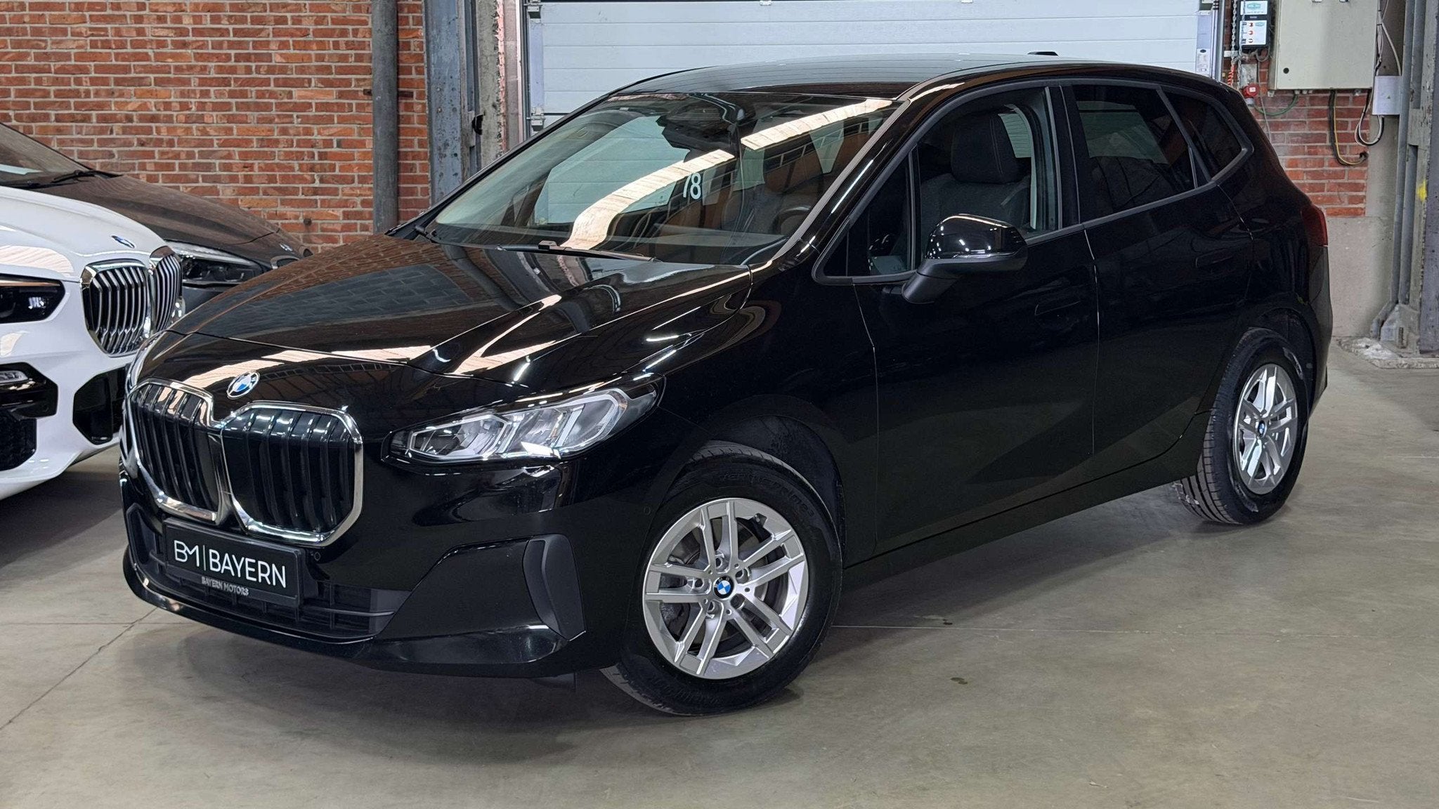 BMW 218 dA Active Tourer Garantie Automaat EURO 6d, Automaat, 4 cilinders, Zwart, 2 Reeks Active Tourer