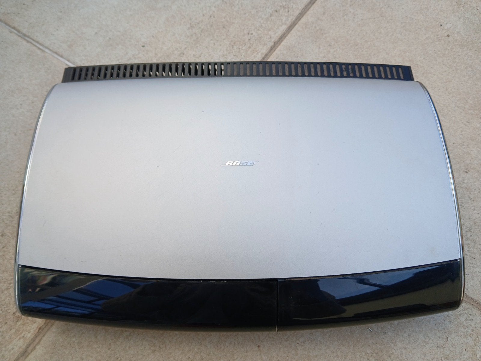 Bose AV48 média center, Enlèvement