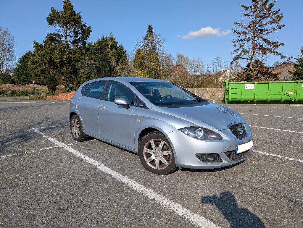 Seat Leon 2.0 Benzine Automaat 2006, Autos, Seat, Argent ou Gris, Achat, Leon, 5 portes