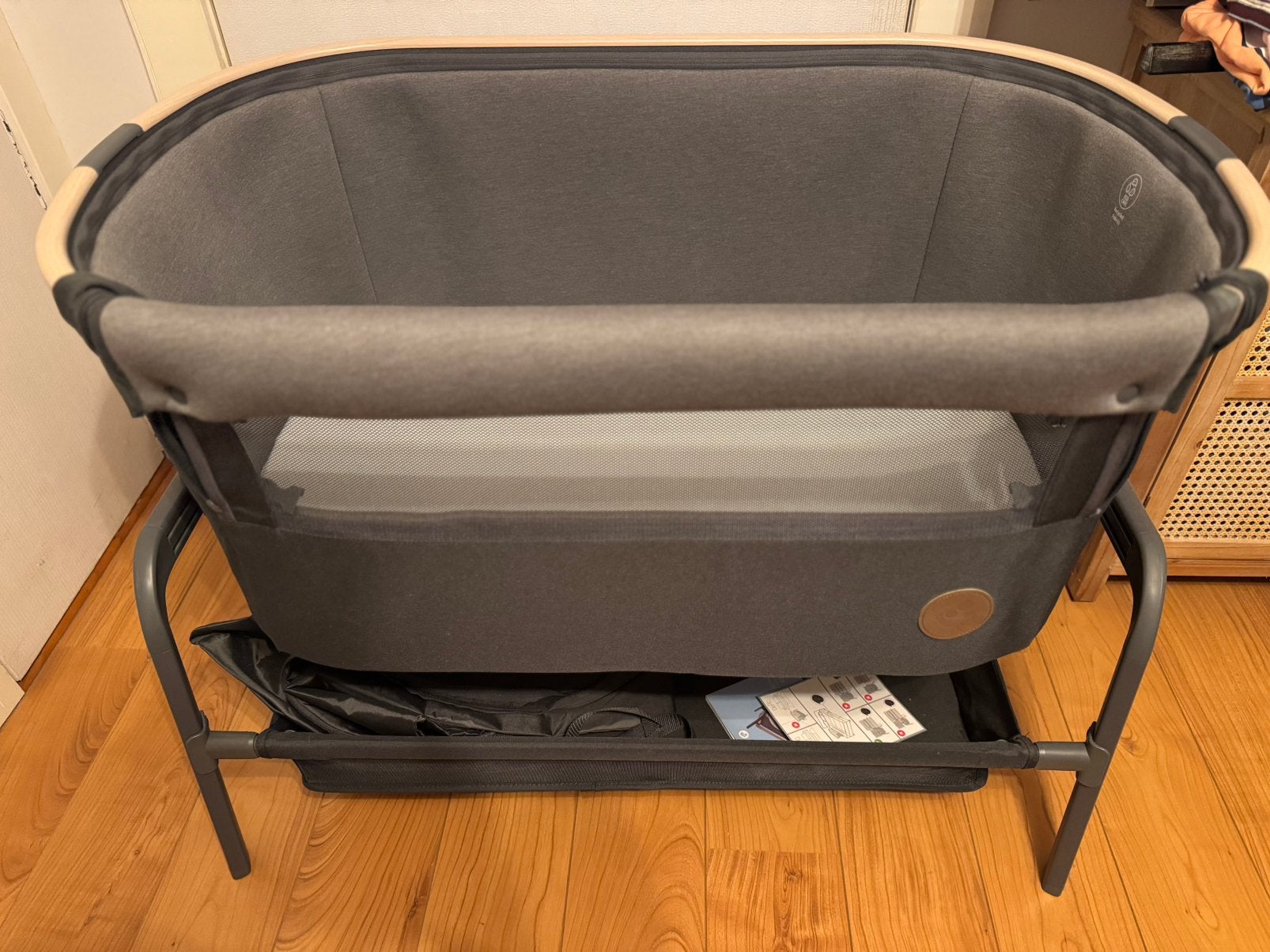 Maxi-Cosi Iora co-sleeper / aanschuifwieg – nieuwstaat, Enfants & Bébés, Enlèvement, Neuf